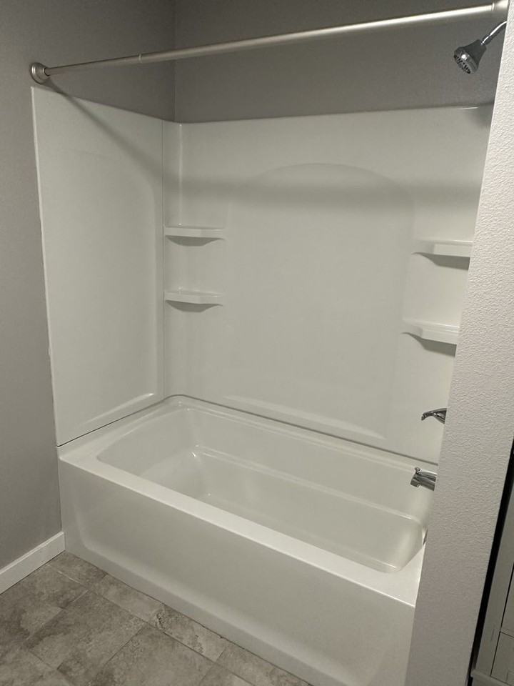 Creekwood 1940 - Photo 5 of 29