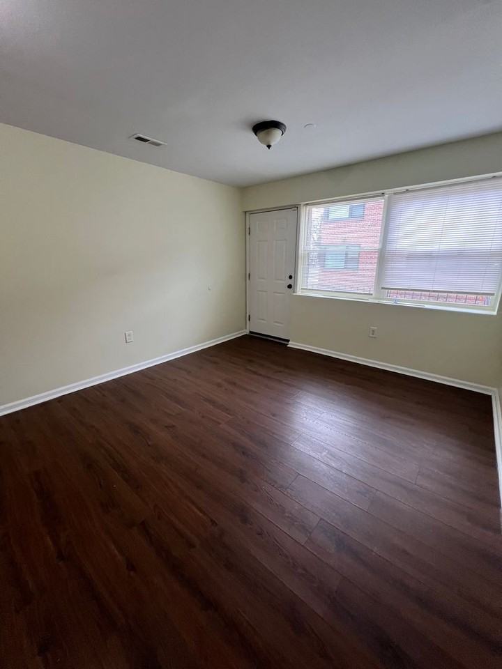 4300 Liberty Heights Avenue - Photo 3 of 14