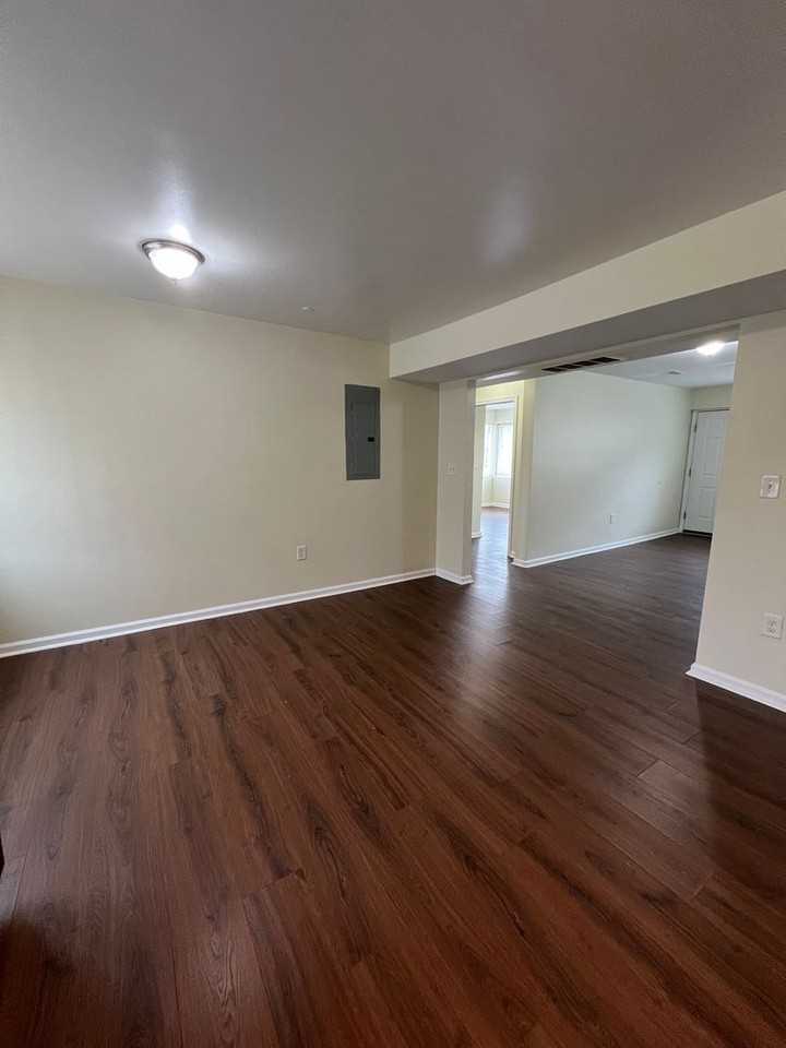 4300 Liberty Heights Avenue - Photo 7 of 14