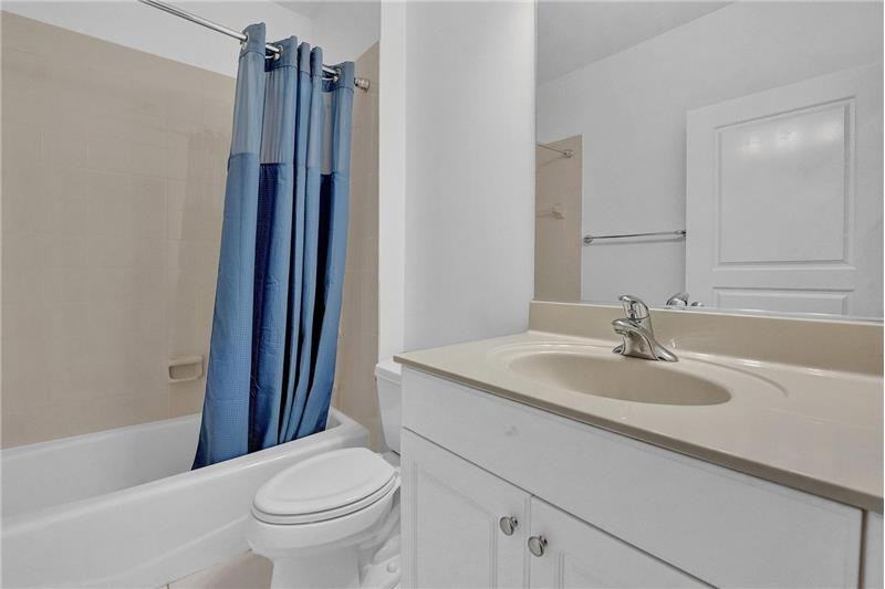 632 Renaissance Way - Photo 6 of 20