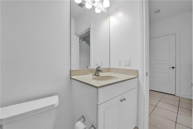 632 Renaissance Way - Photo 7 of 20