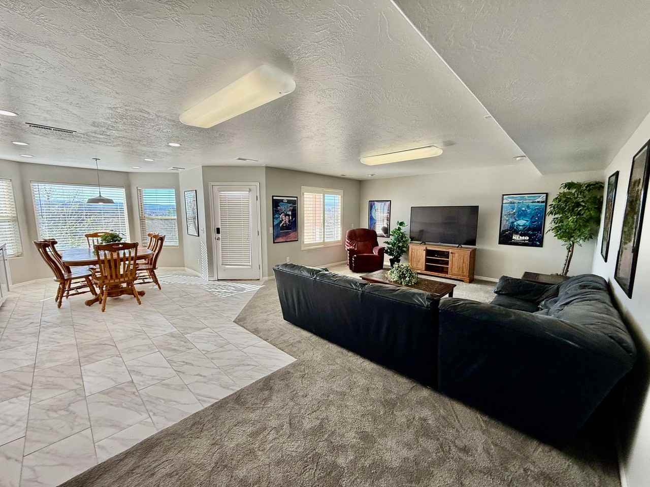 2846 E Overlook Dr - Photo 5 of 20