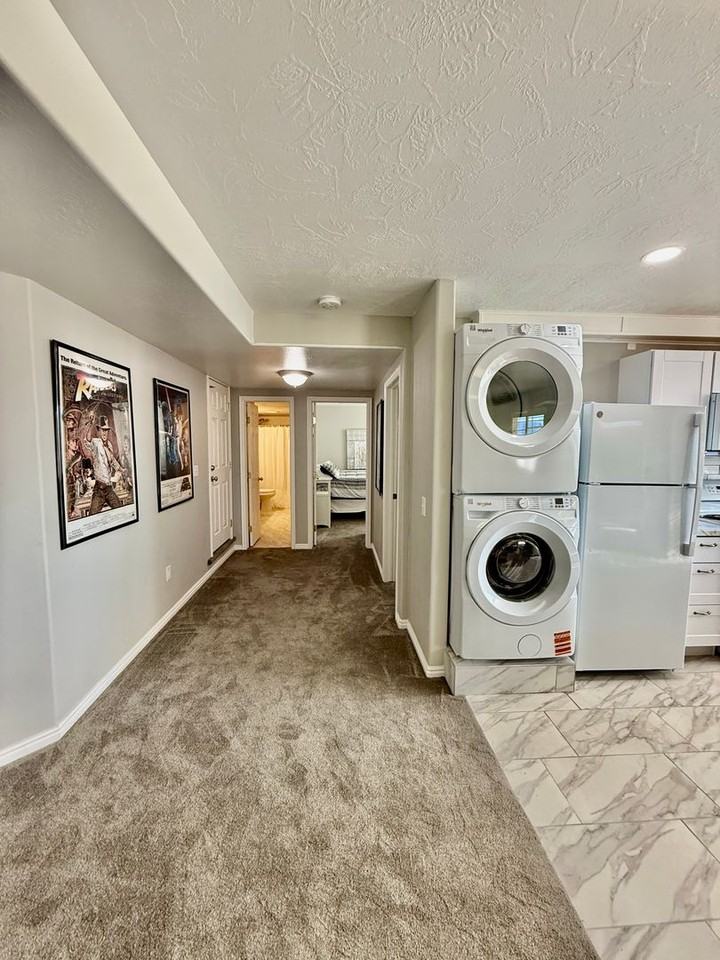 2846 E Overlook Dr - Photo 7 of 20