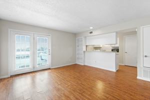 featured image of 1229 N Lbj Dr