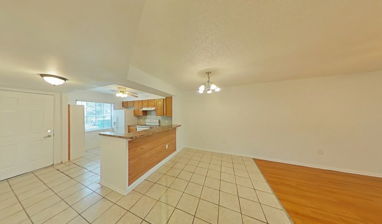 380 2nd ave N - Photo 3 of 25