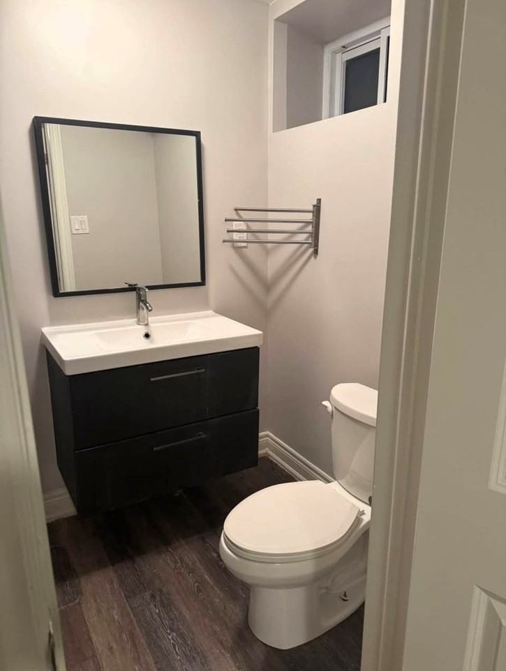 970 King Street East #3 - Photo 6 of 9