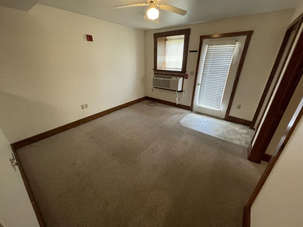 214 Wood Street - Photo 7 of 19