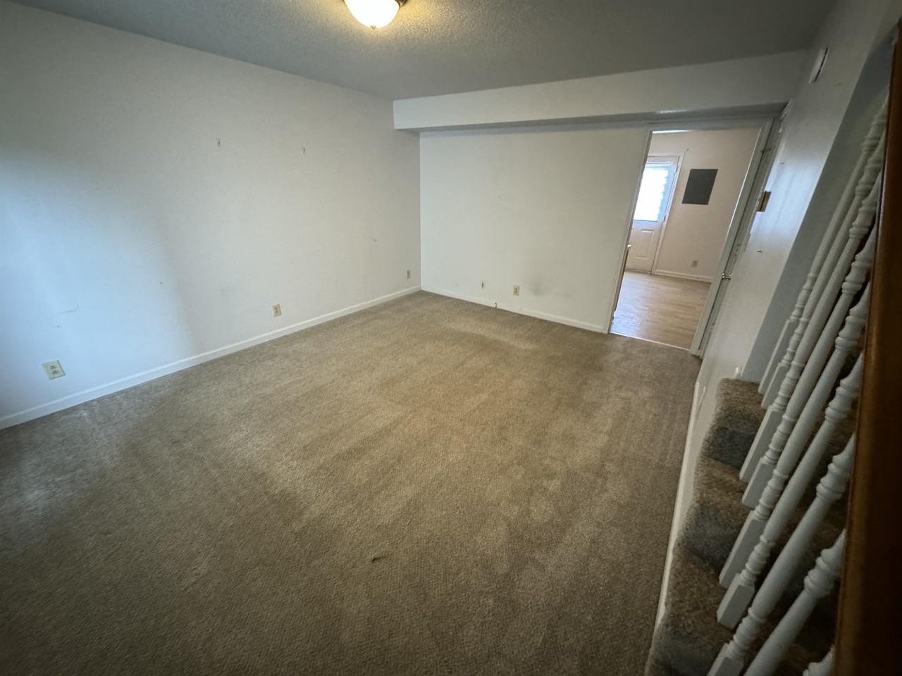 211 Timber Court Drive - Photo 2 of 5