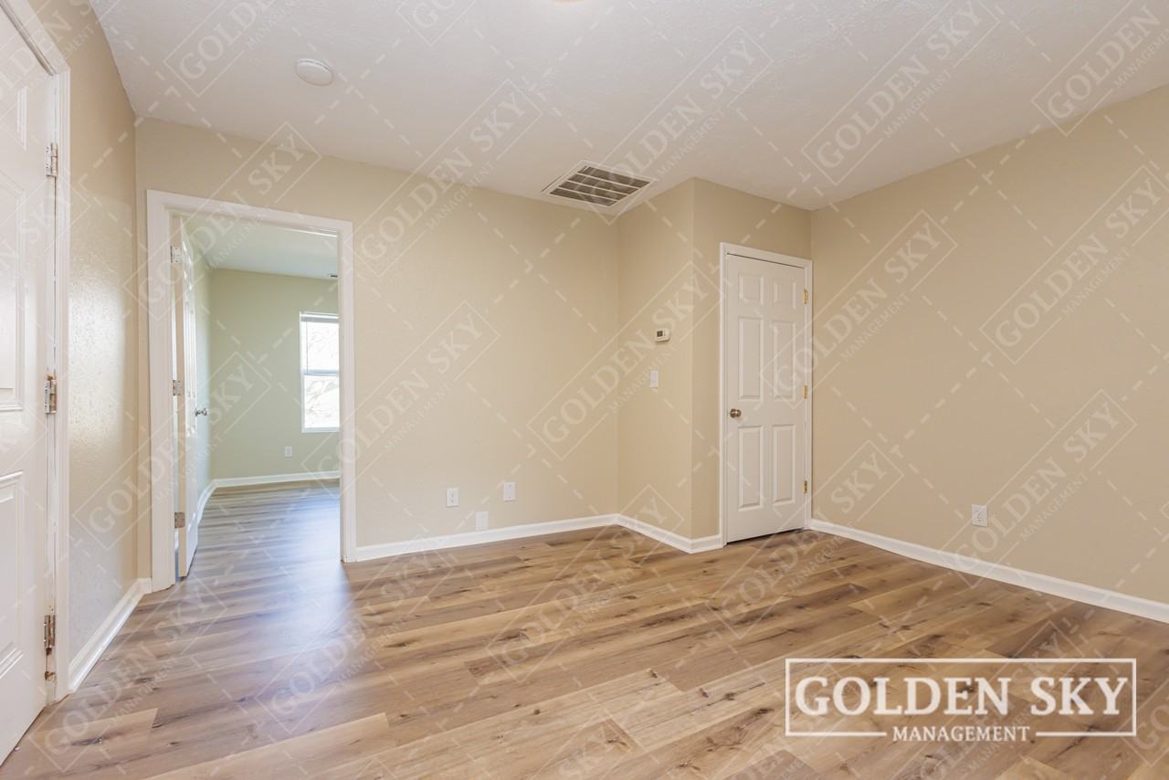 1609 South Gharkey Street - Photo 7 of 8