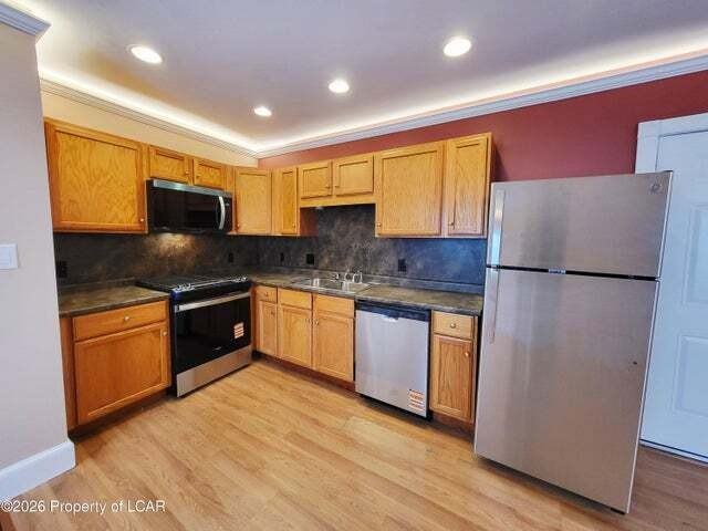 208 Wyoming Avenue - Photo 2 of 14