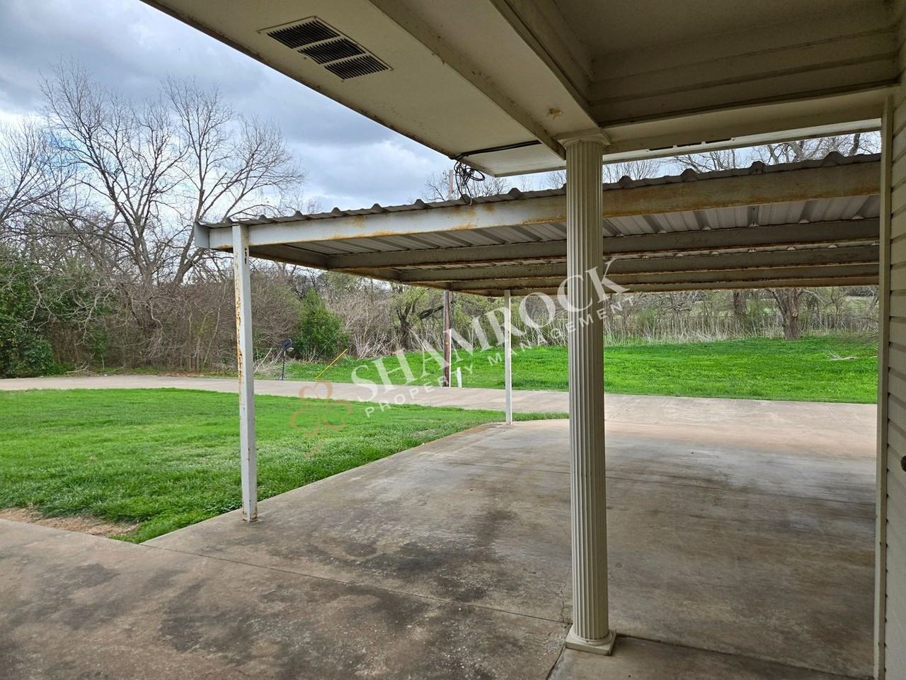 118 Deanna St - Photo 4 of 8