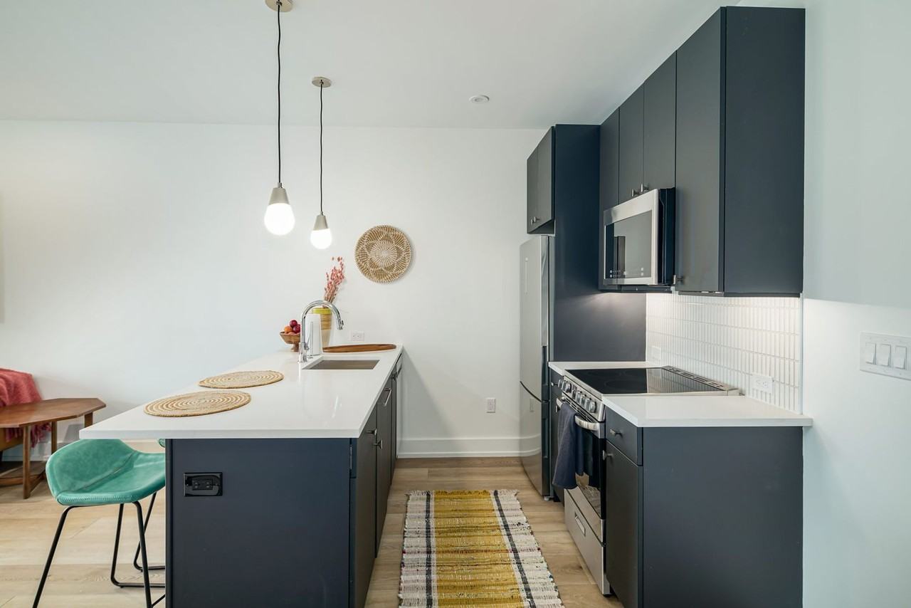 5013 Springfield Ave - Photo 5 of 33