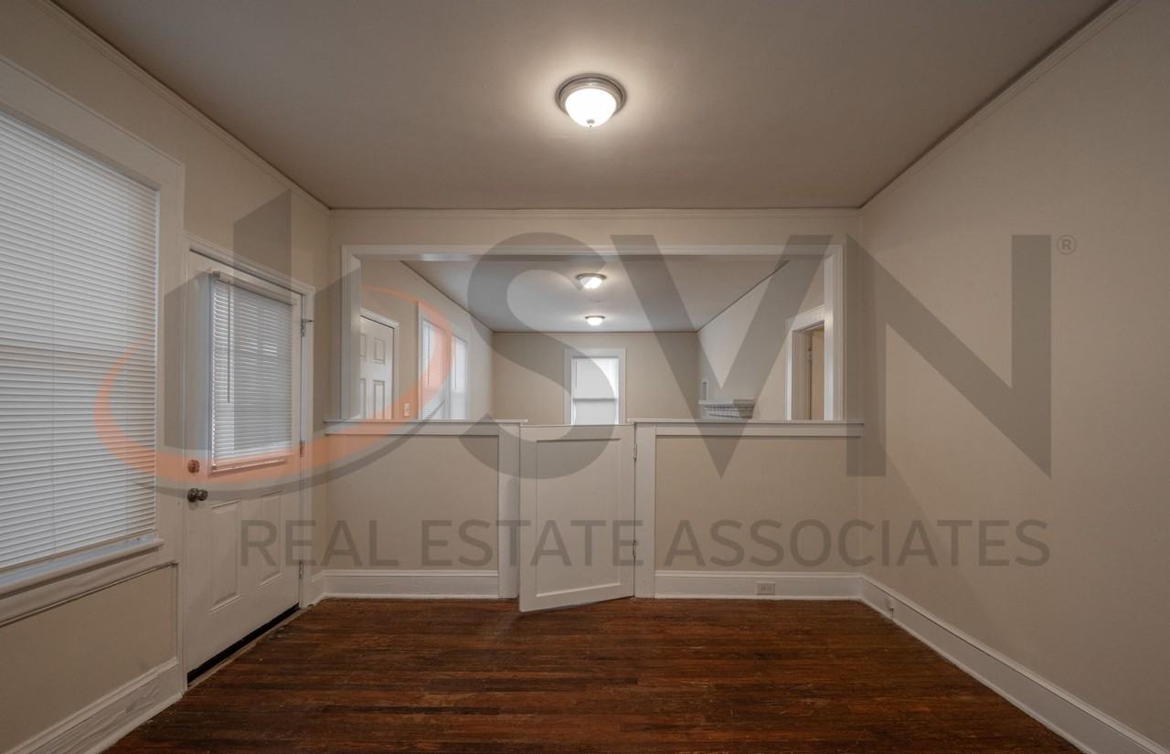 2809 Hillsborough Rd - Photo 6 of 18