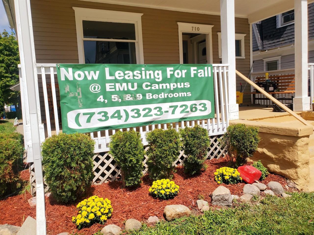 710 Emmet Street - Photo 5 of 21