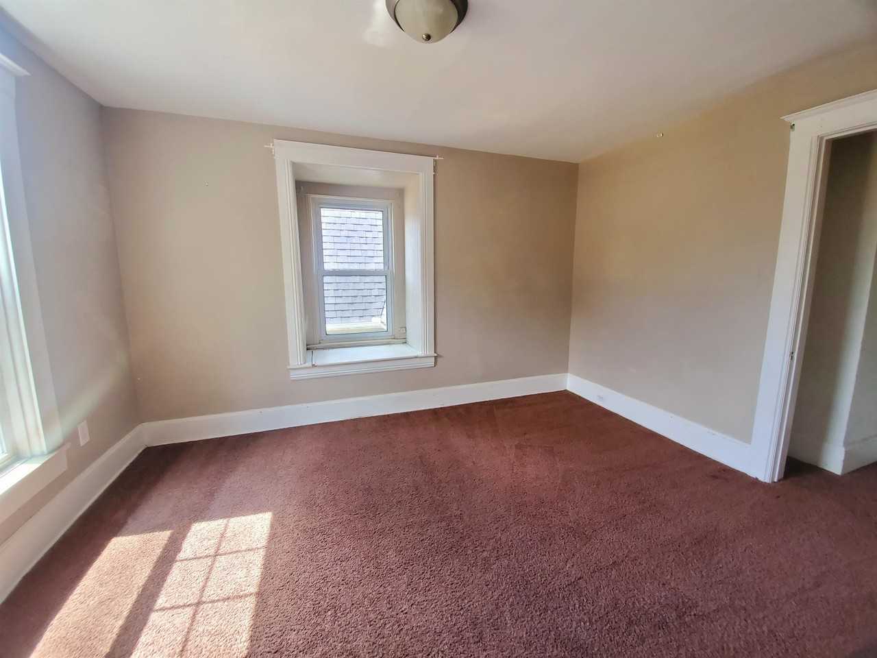 710 Emmet Street - Photo 6 of 21