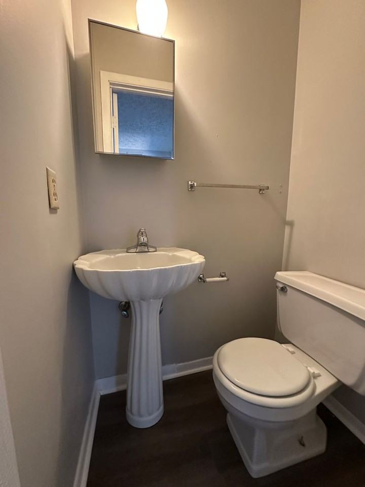 1053 Kendrick Creek Rd - Photo 4 of 14