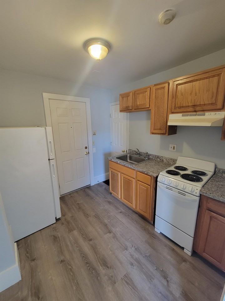 54 Church Street - Photo 4 of 10