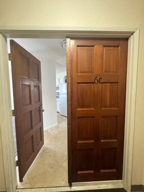 415 North Broadway - Photo 3 of 35