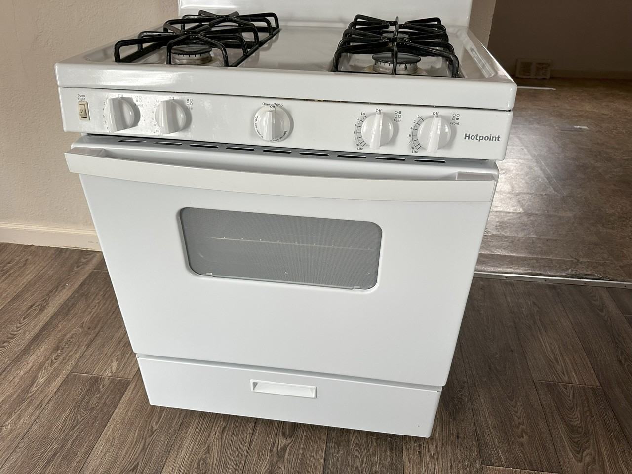 213 North Fairfax Avenue - Photo 6 of 10