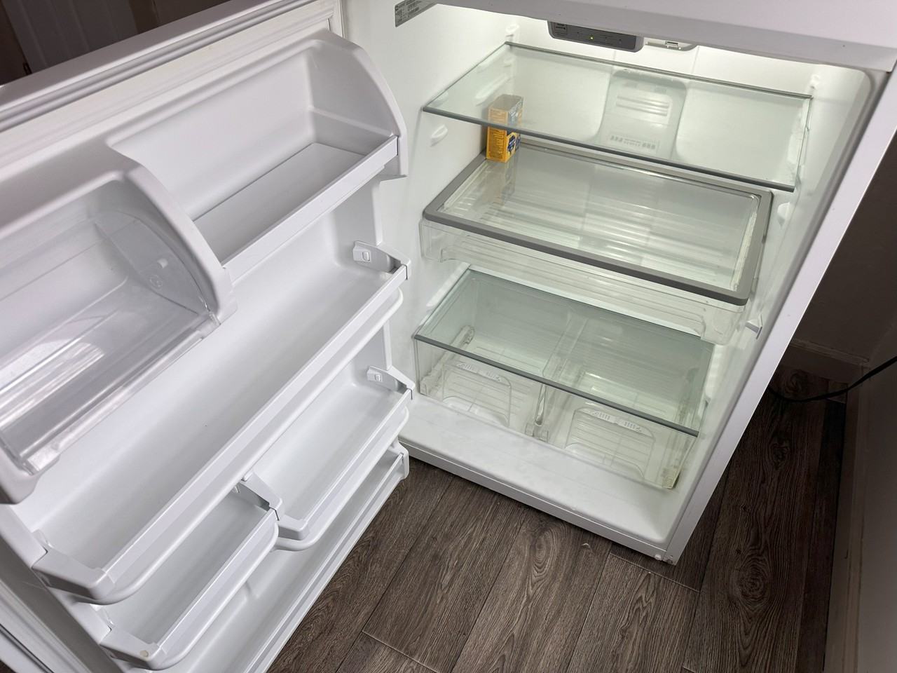 213 North Fairfax Avenue - Photo 7 of 10