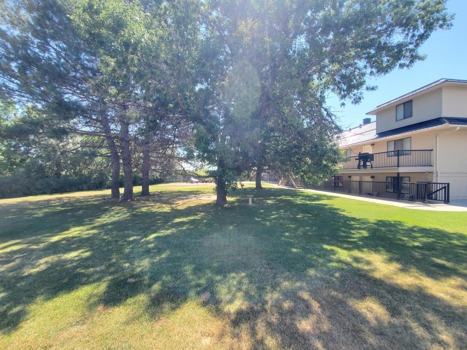 1141 28th St W #11 - Photo 2 of 10