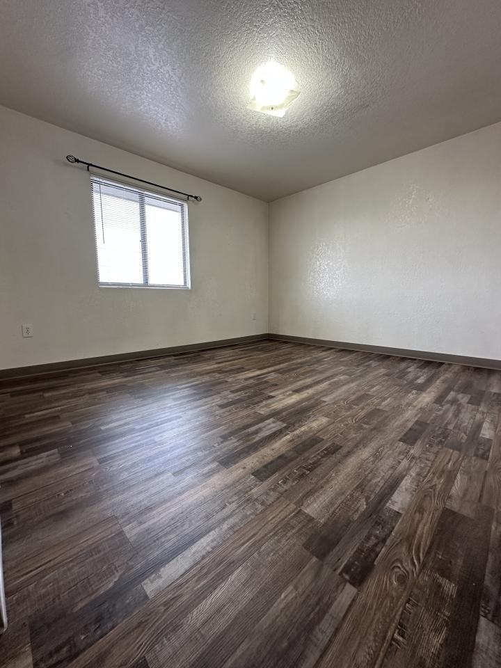 1141 28th St W #11 - Photo 7 of 10