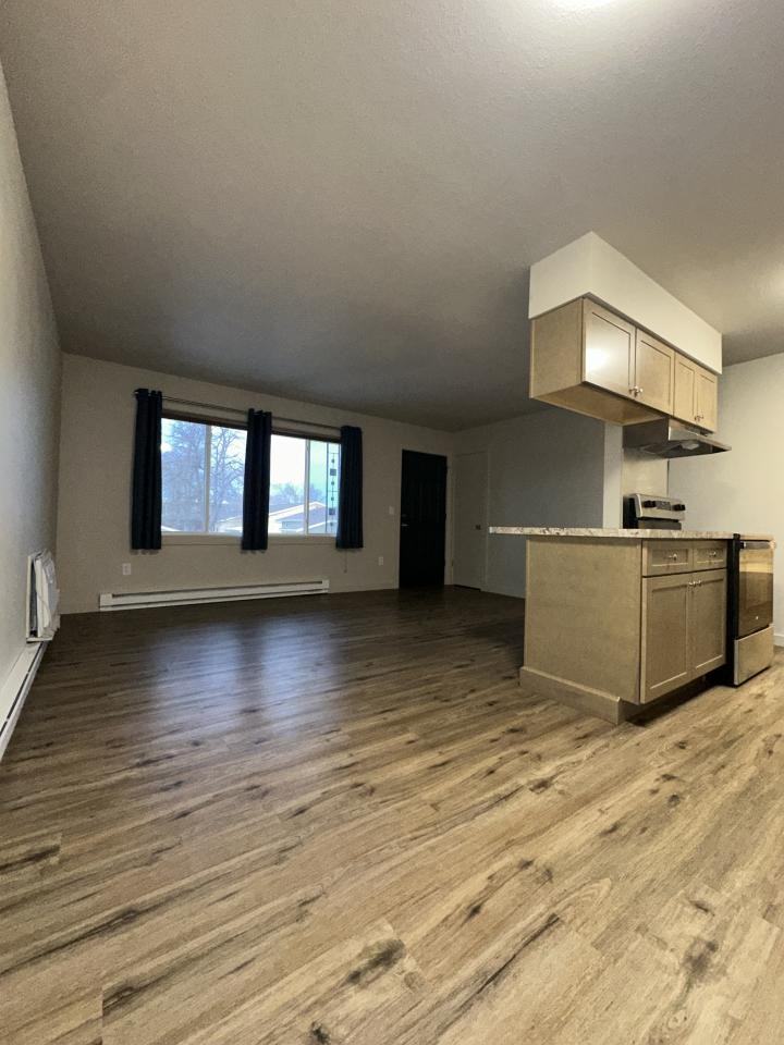 702 Avenue E #12 - Photo 3 of 7