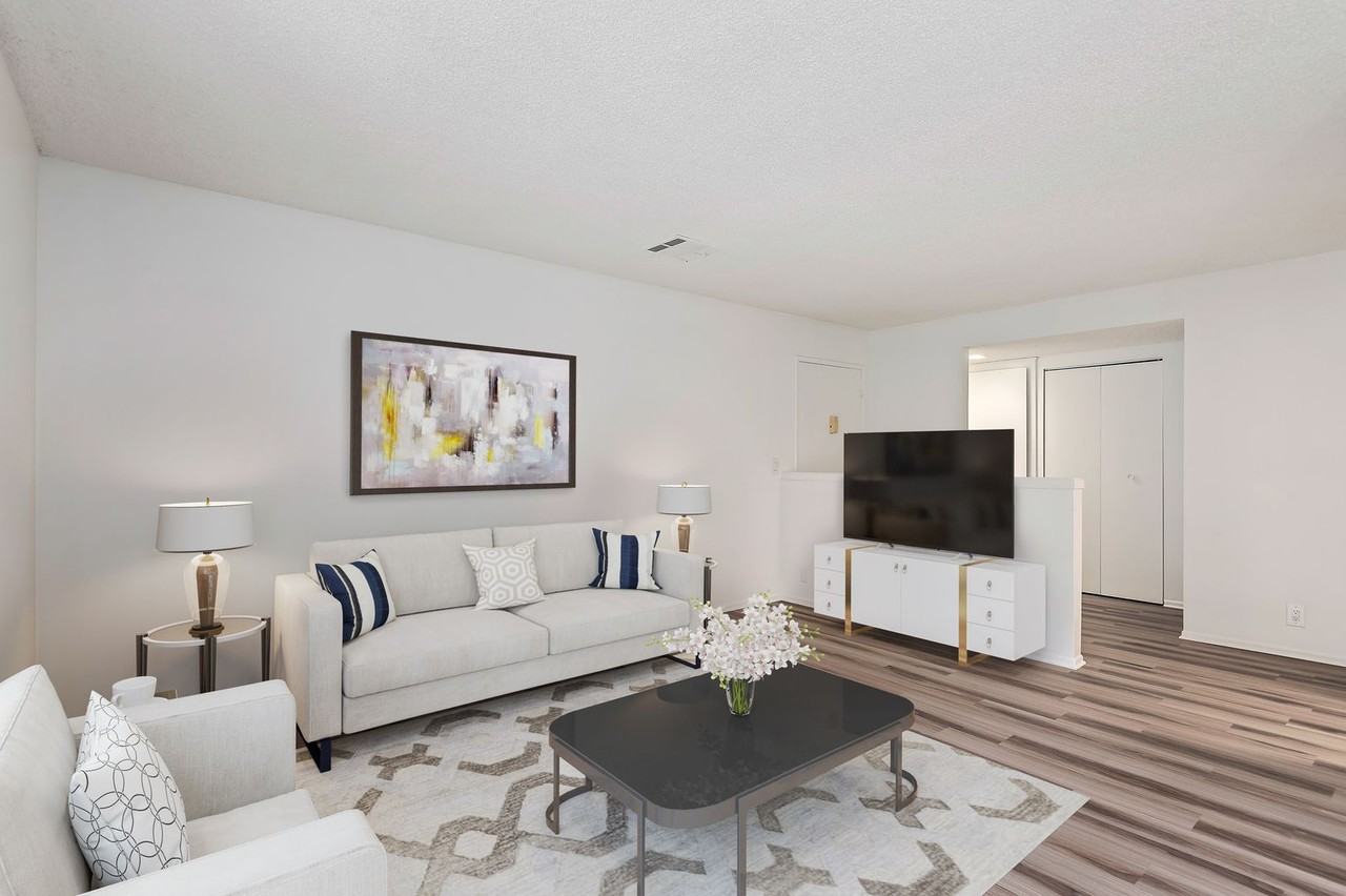 Cedar Glen - Photo 4 of 44