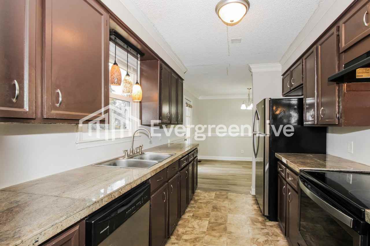 67 Westgrove Ct - Photo 7 of 15