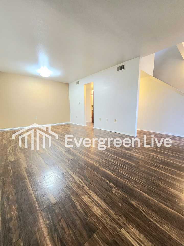 4117 Lew Wallace Dr - Photo 4 of 20