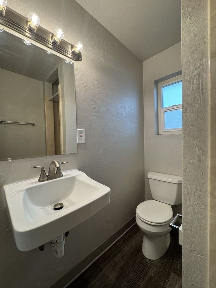 765 E 18th Ave #11 - Photo 5 of 10