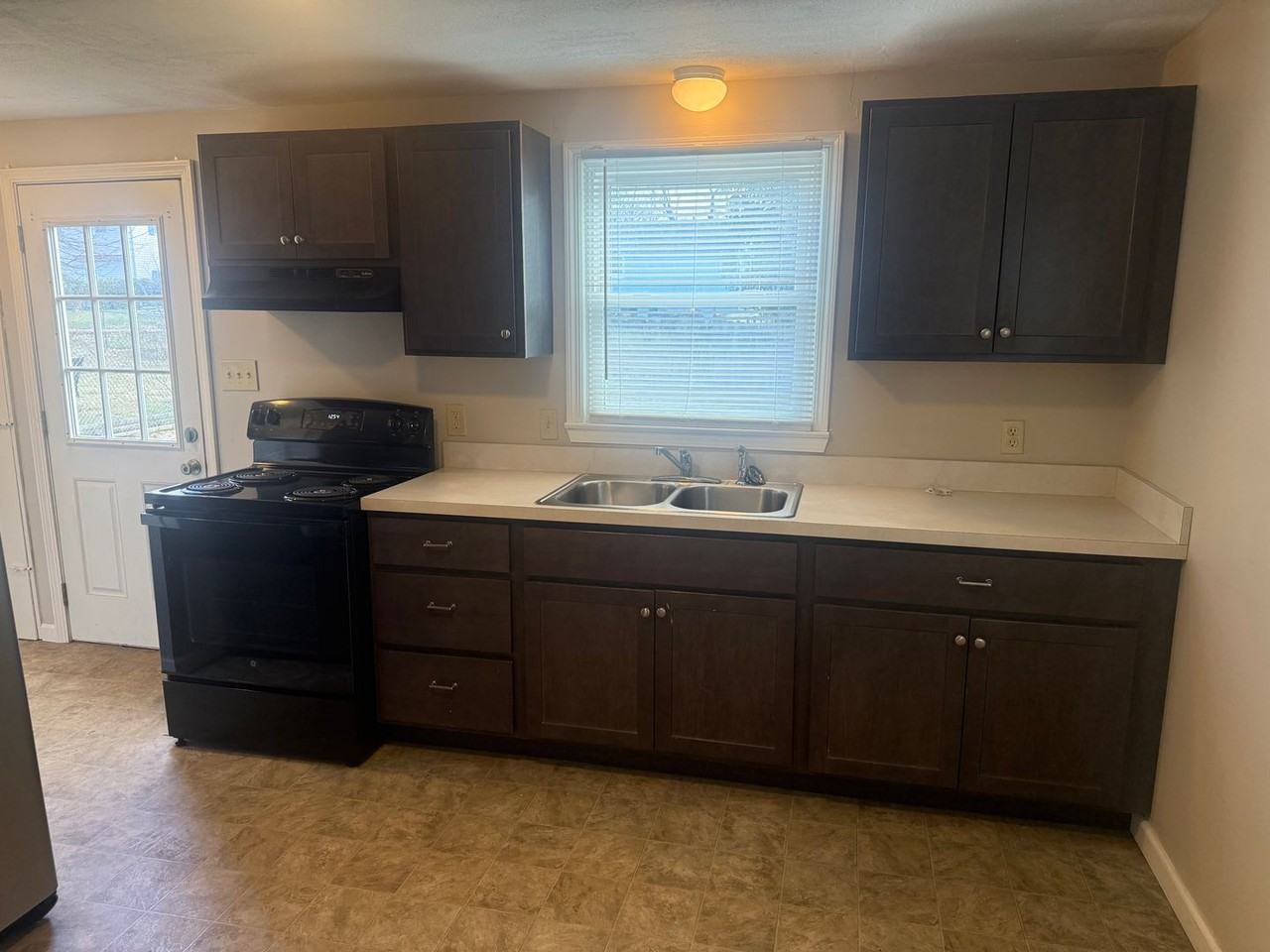 108 Parker Ave - Photo 2 of 14