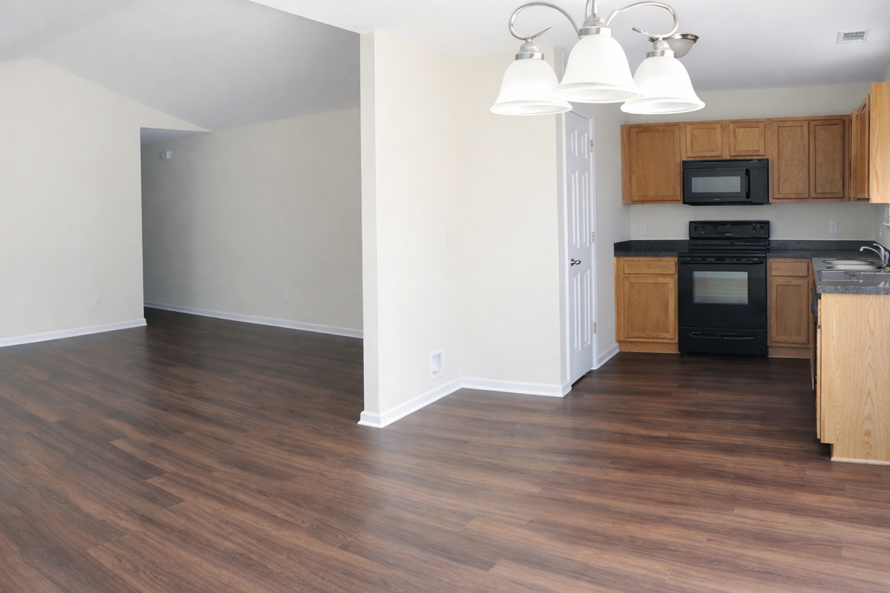 44 Roseberry Cir - Photo 3 of 6