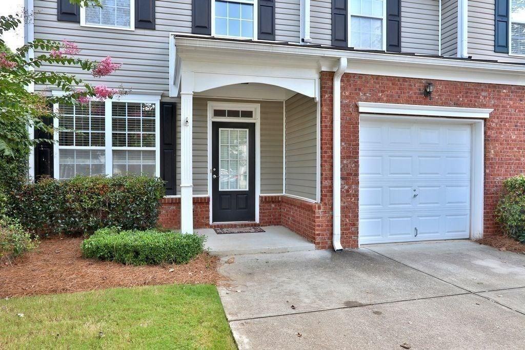 3709 Hutchinson Trace Dr - Photo 3 of 35