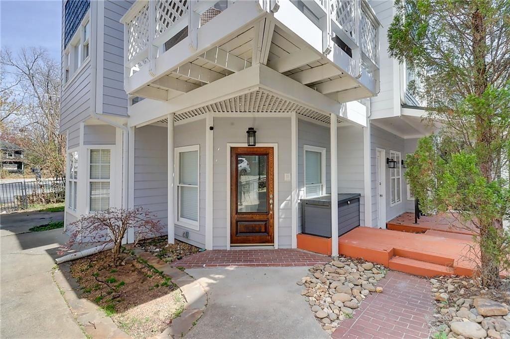 1036 Greenwood Ave Ne ##C - Photo 3 of 33