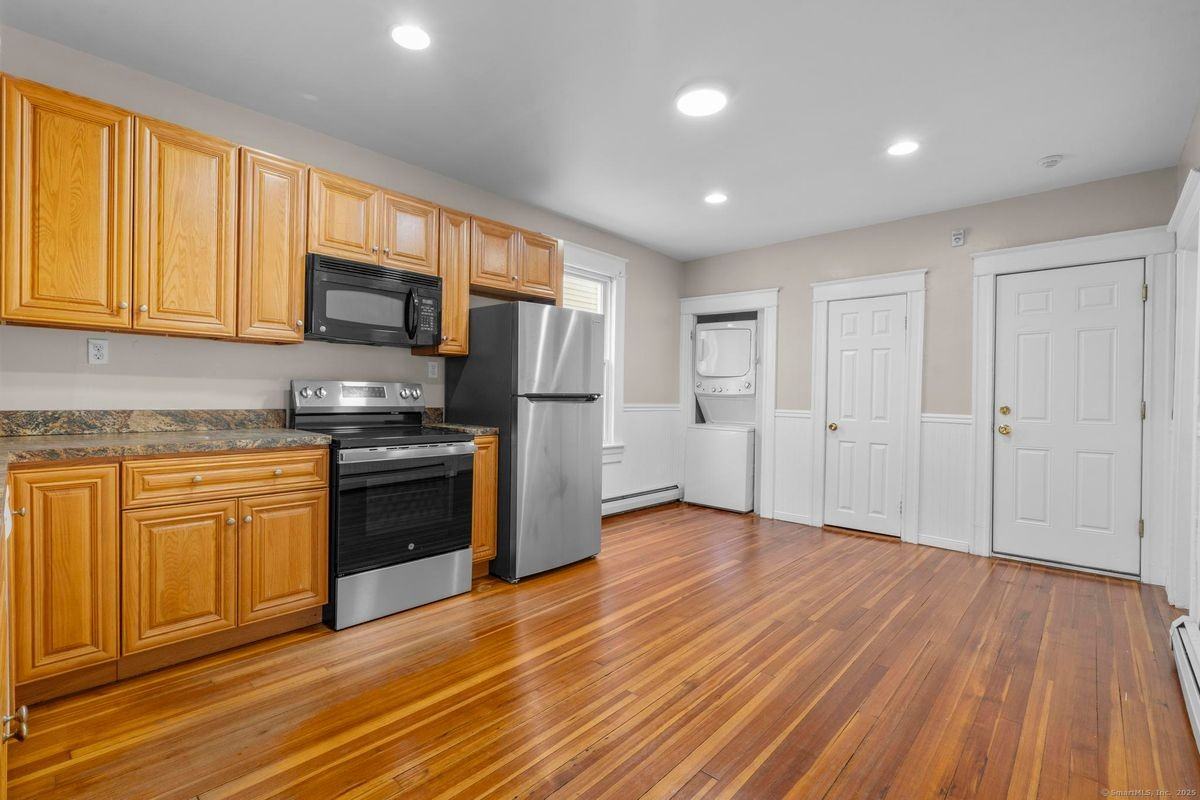 329 Broad St ##2 - Photo 2 of 14