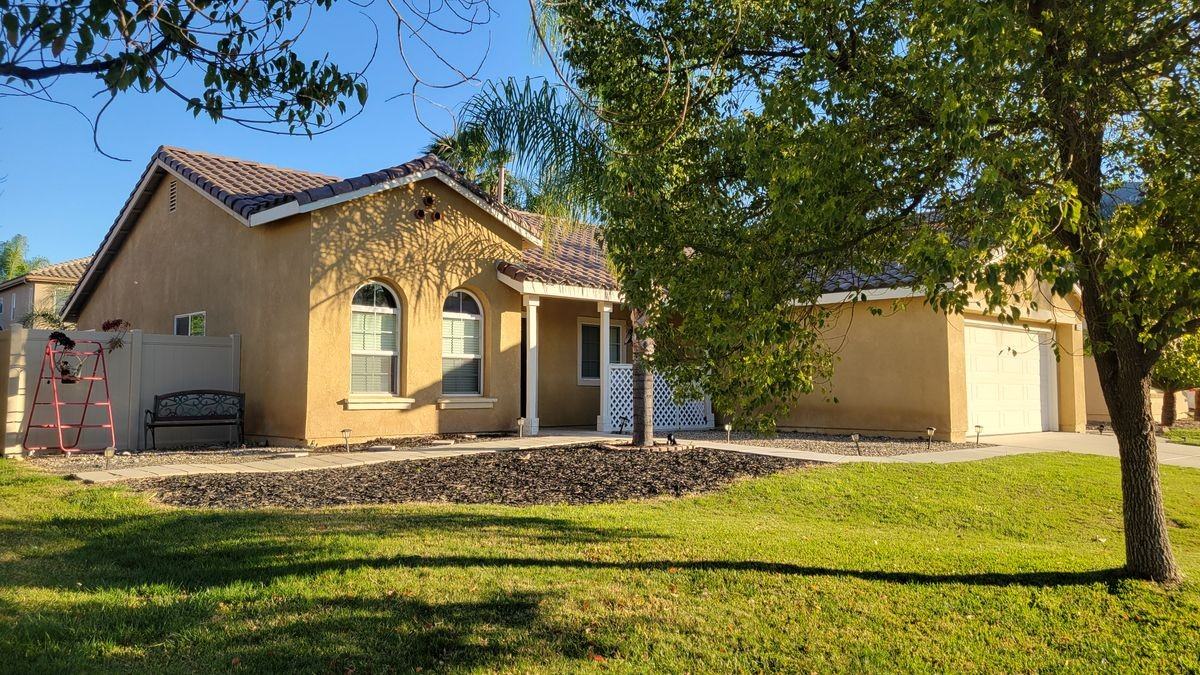 32850 Sandal Wood Ln - Photo 2 of 31