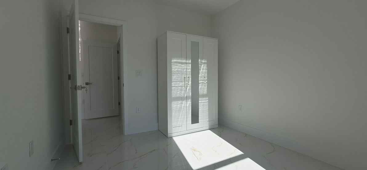 5218 26th St Sw - Photo 4 of 12