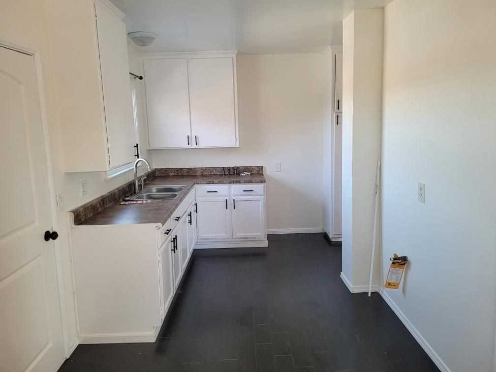 966 Holly St - Photo 2 of 26