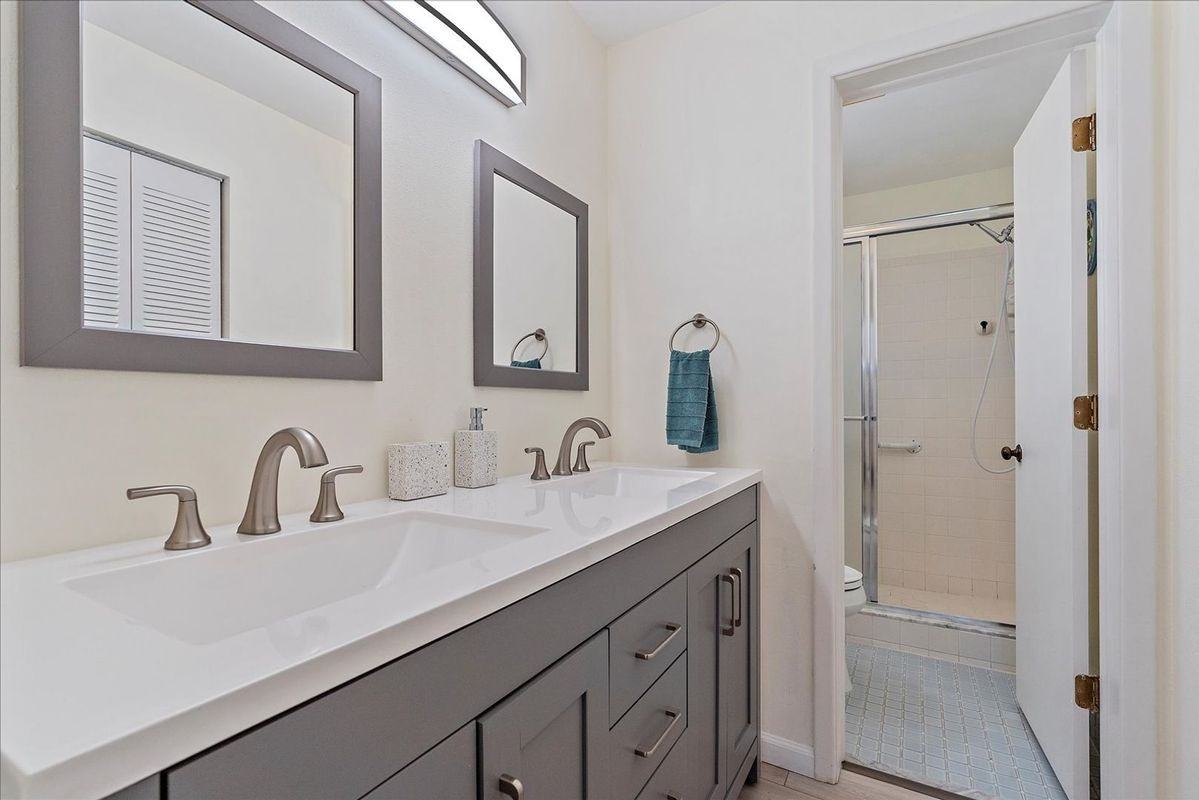 320 Mission Trl N ##B - Photo 7 of 11