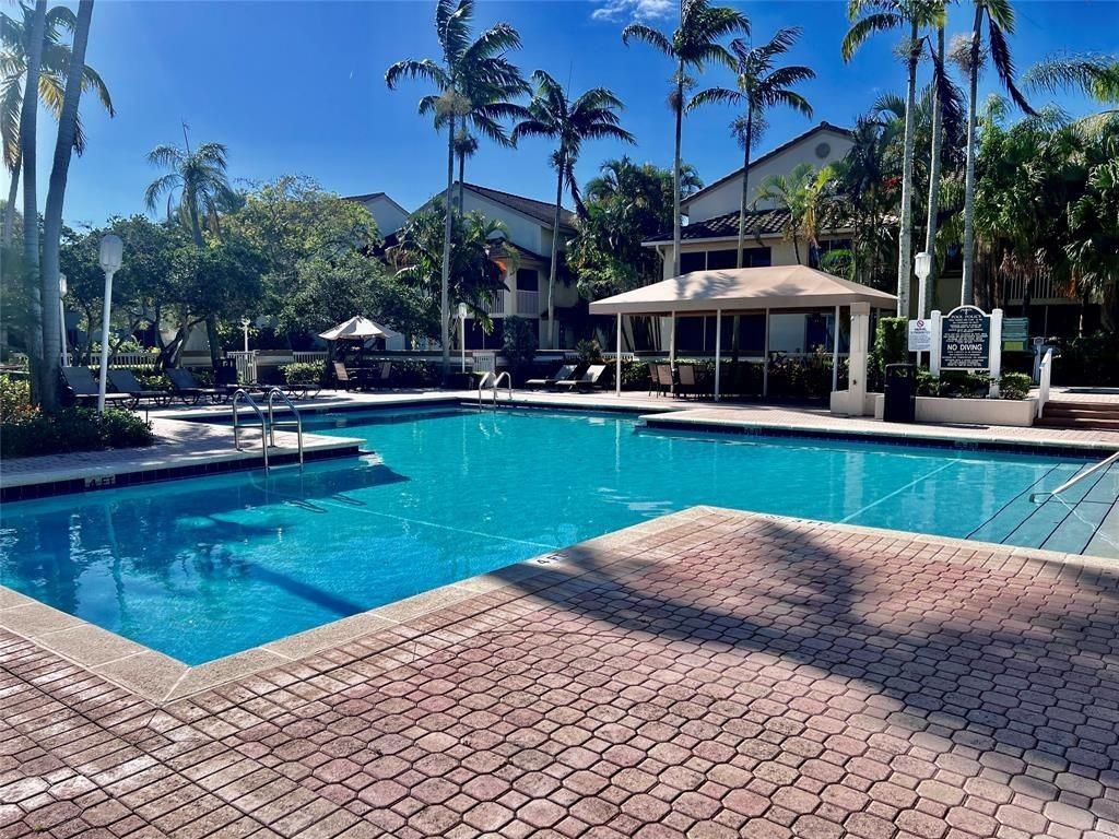 17101 Glenmoor Dr - Photo 7 of 9