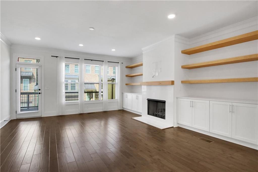 1278 Linden Ct Ne - Photo 4 of 42