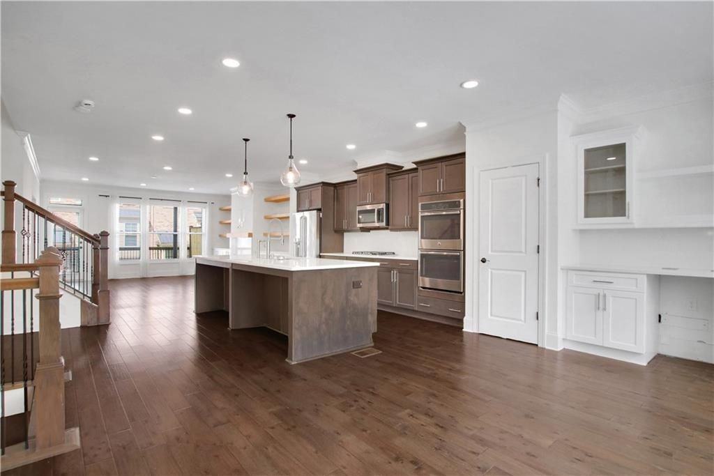 1278 Linden Ct Ne - Photo 7 of 42