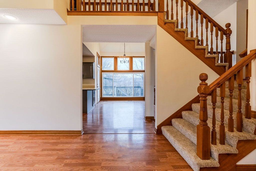 8403 W 150th St - Photo 4 of 23