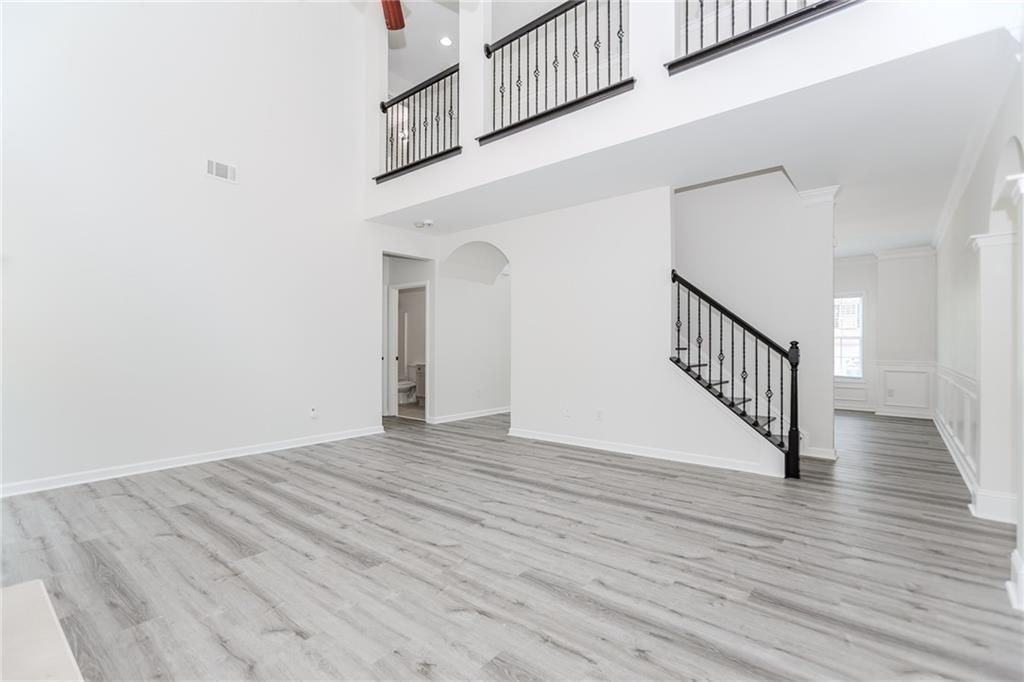 2023 Jameson Cir - Photo 3 of 32