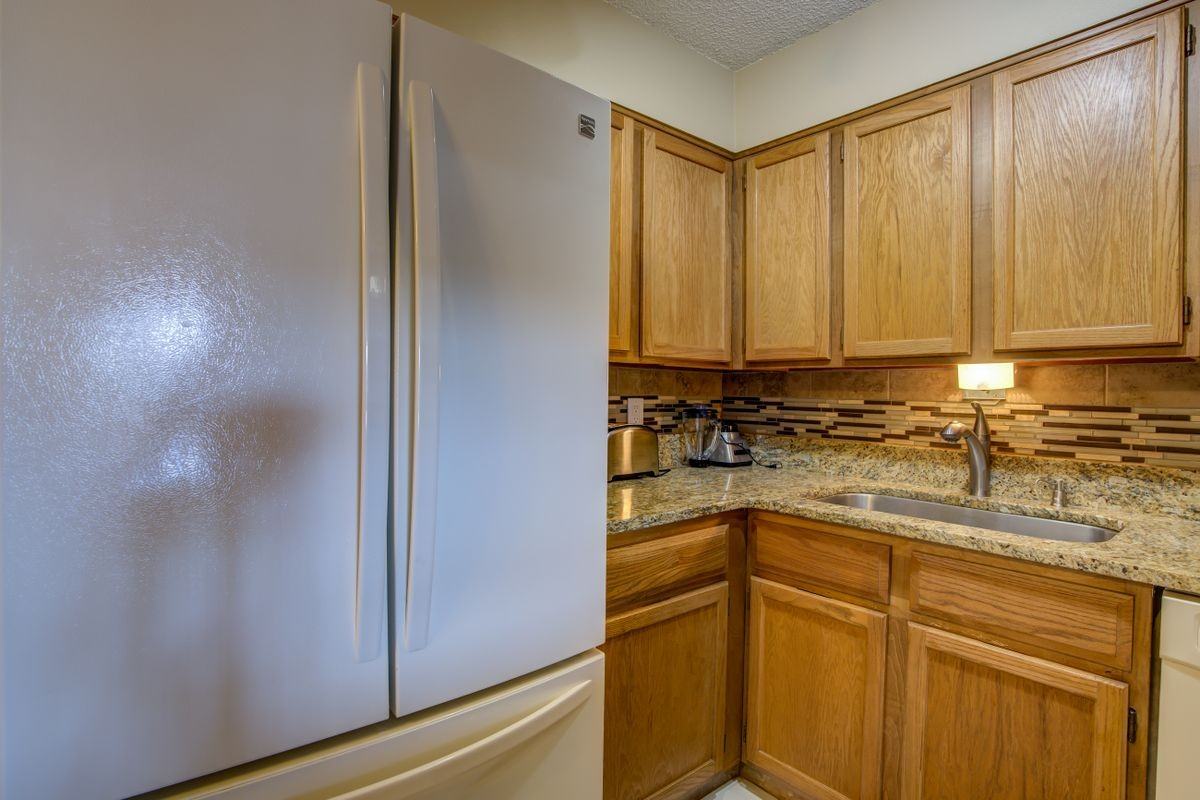 431 Wright St - Photo 6 of 21