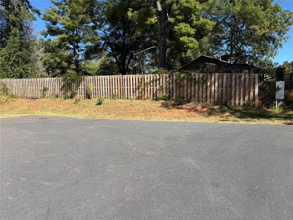 635 Ben Higgins Rd - Photo 7 of 49