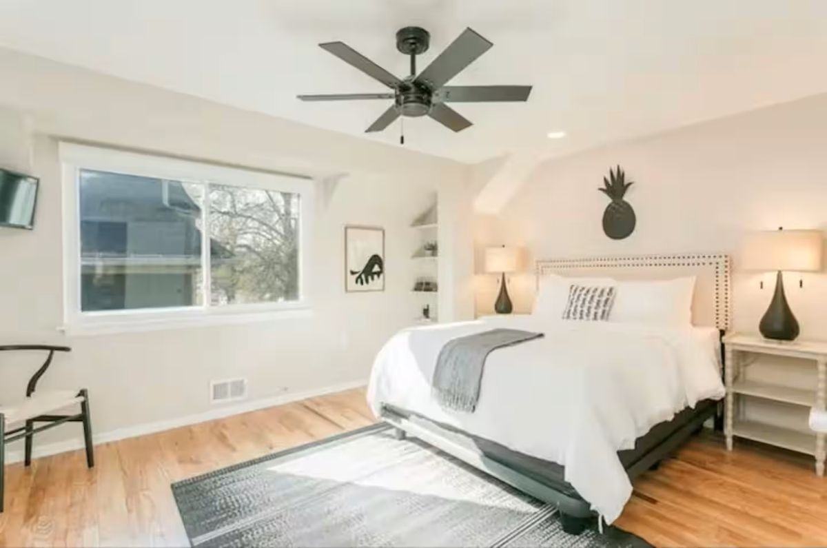 549 University Ave - Photo 6 of 13