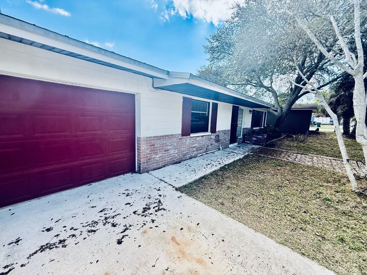 410 S Tropical Trl - Photo 3 of 30