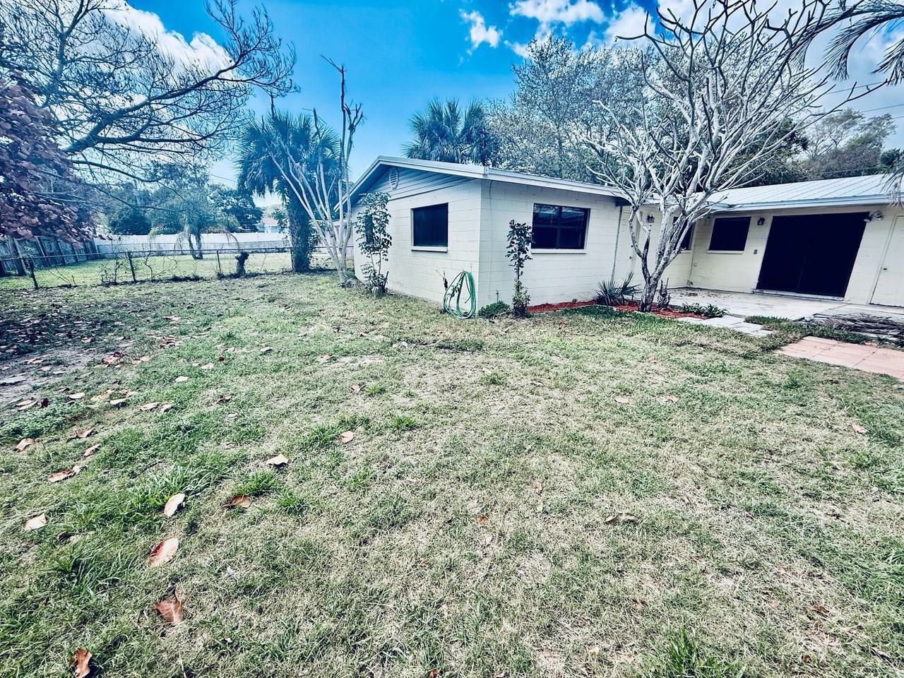 410 S Tropical Trl - Photo 5 of 30